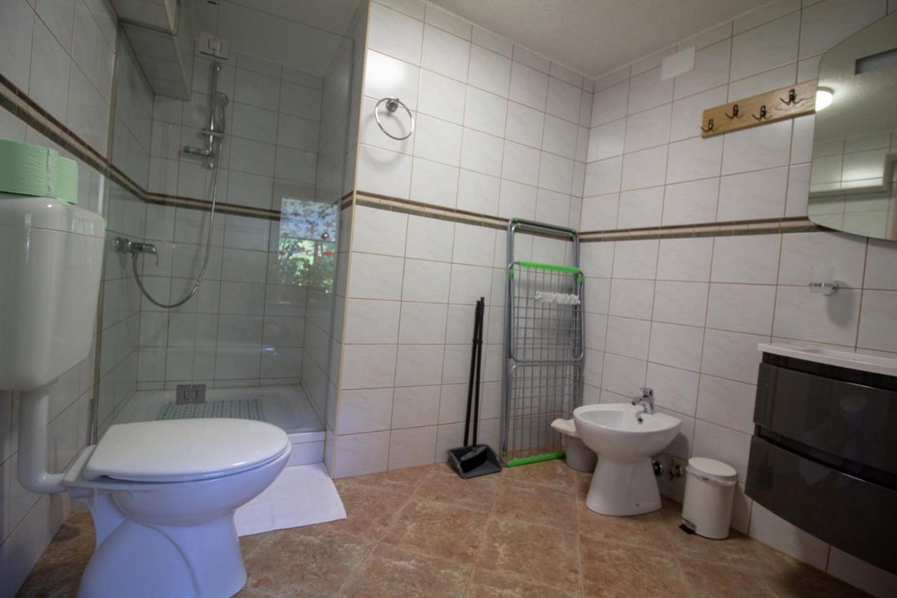 Apartmaji Nena Rocinj Экстерьер фото